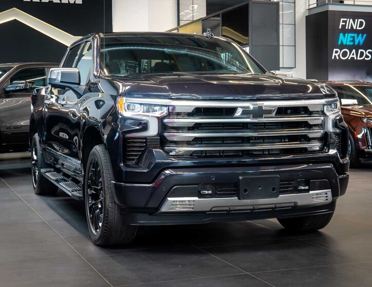 Chevrolet Silverado 8