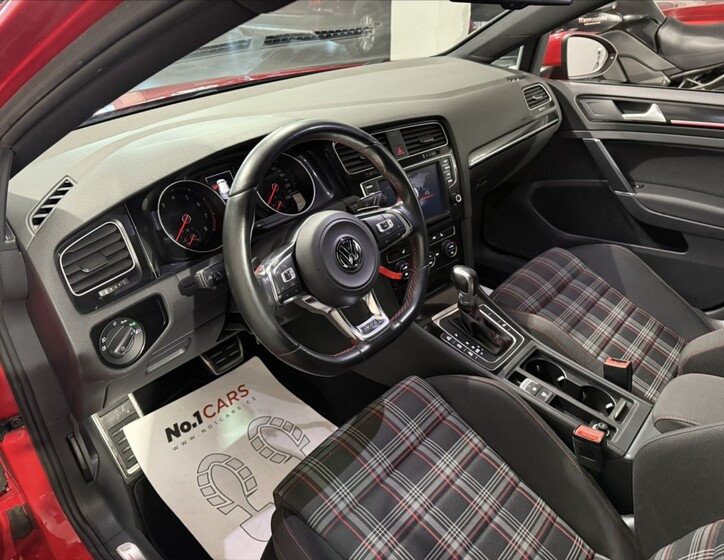 Volkswagen Golf 7