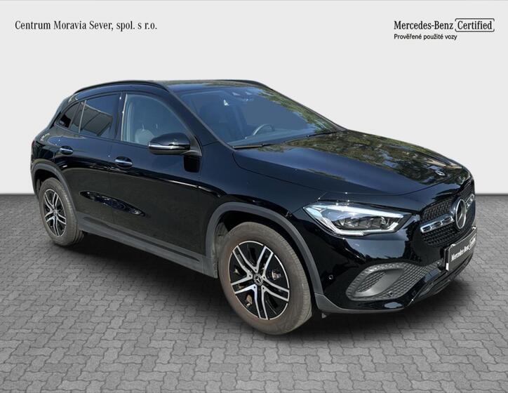 Mercedes-Benz GLA 7