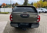 Toyota Hilux 5
