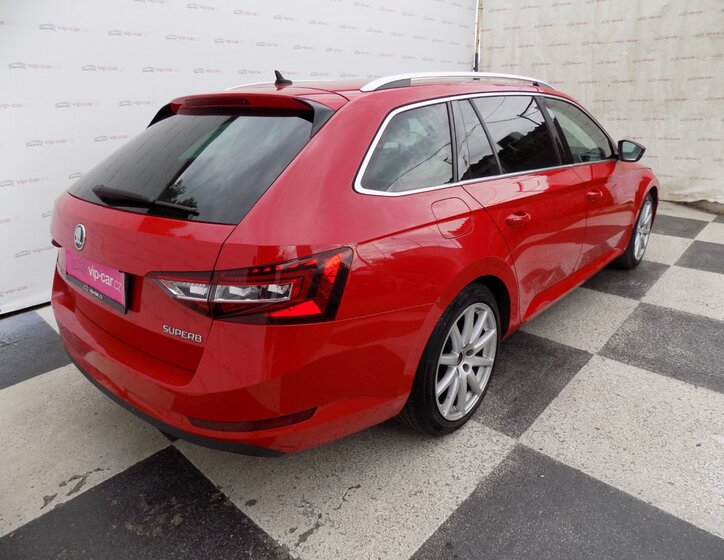 Škoda Superb 4