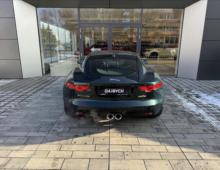 Jaguar F-Type 29