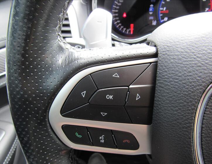 Jeep Grand Cherokee 26
