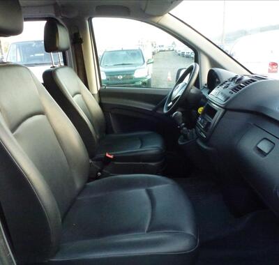 Mercedes-Benz Vito 27