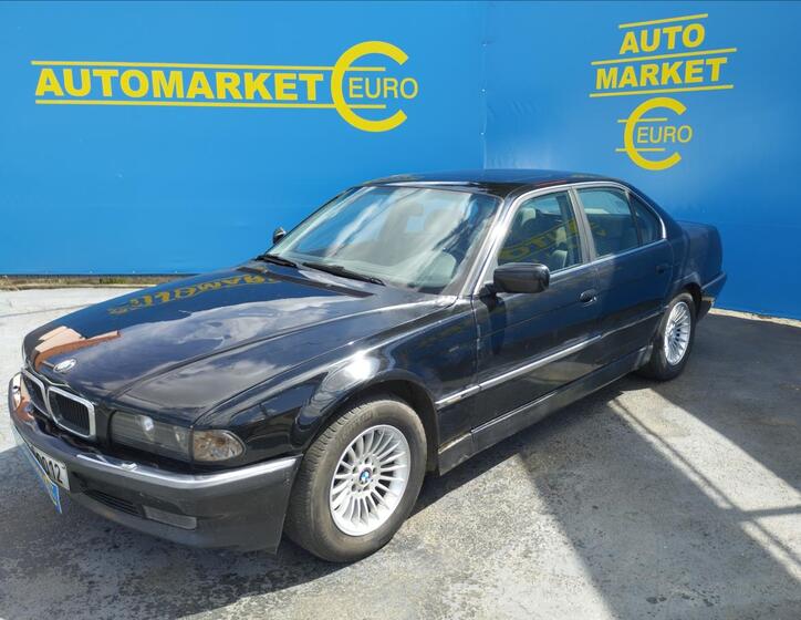 BMW Řada 7 1