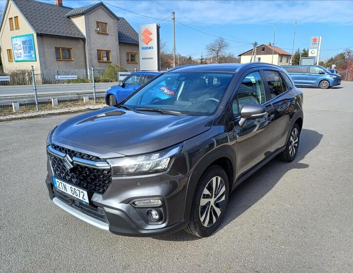 Suzuki S-Cross 9