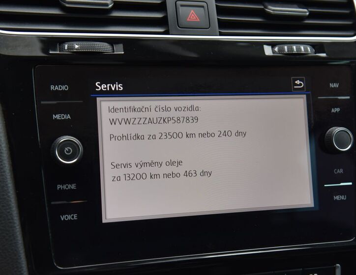 Volkswagen Golf 35