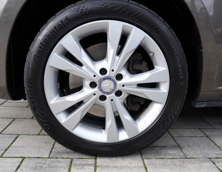 Mercedes-Benz Třídy V 16