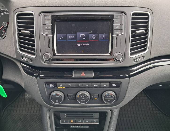 Volkswagen Sharan 13