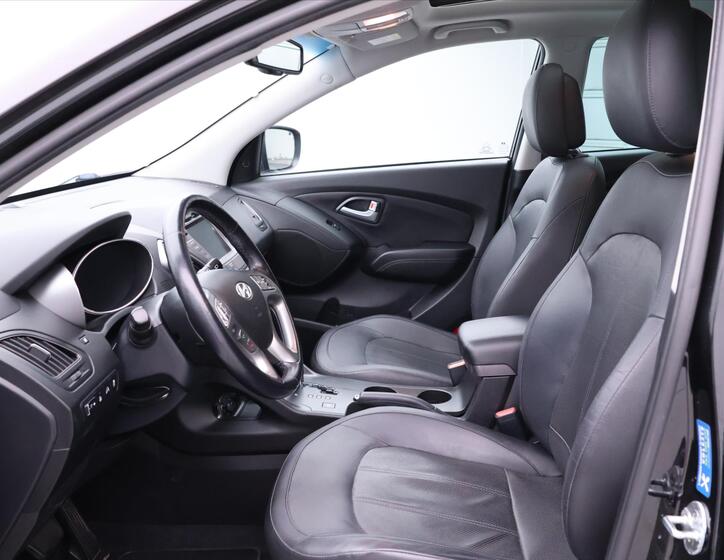 Hyundai ix35 10