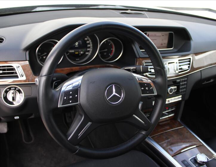 Mercedes-Benz Třídy E 14