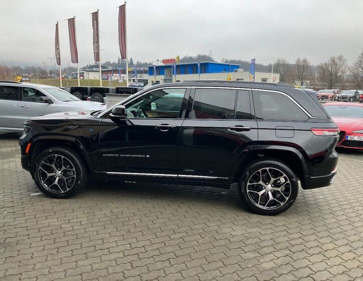 Jeep Grand Cherokee 9