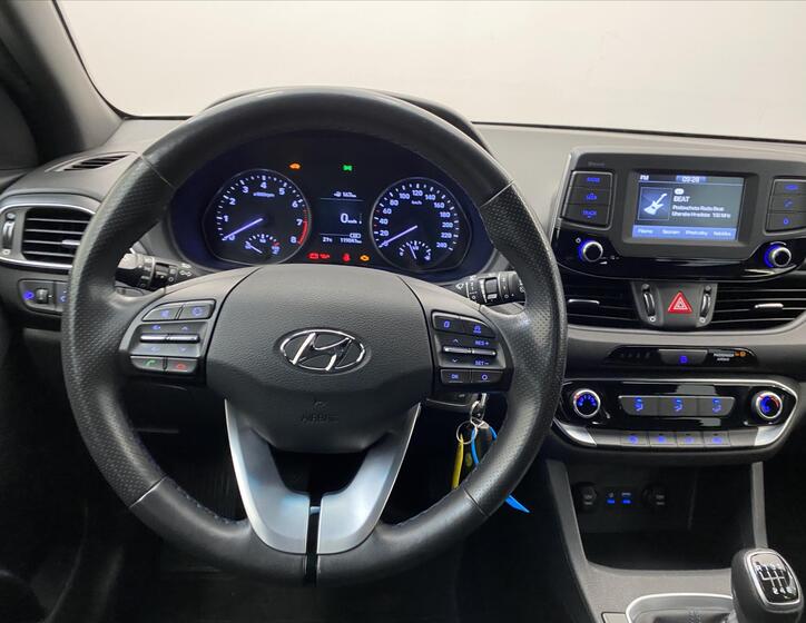 Hyundai i30 10
