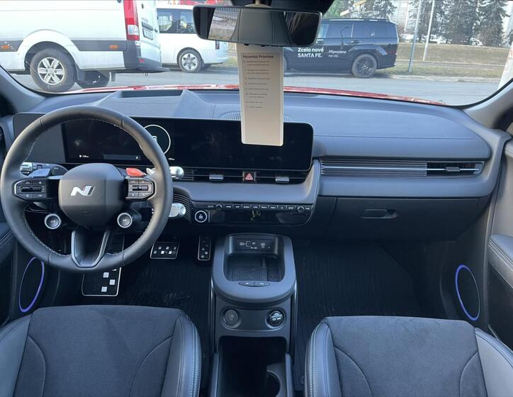 Hyundai IONIQ 8