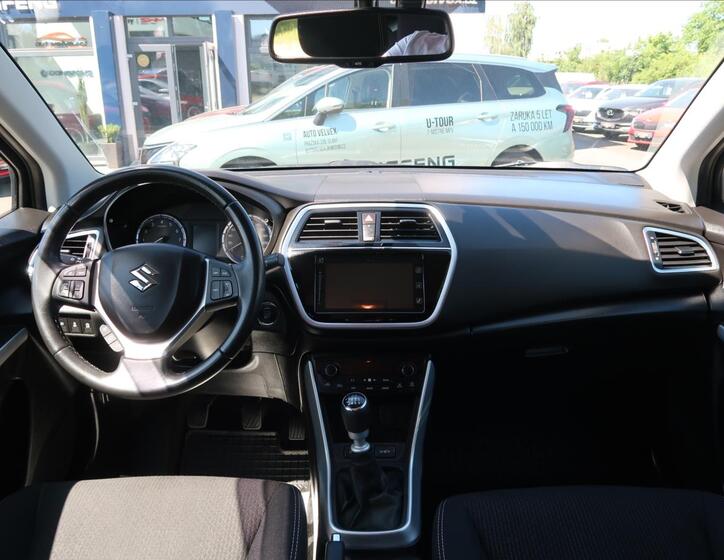 Suzuki SX4 S-Cross 18