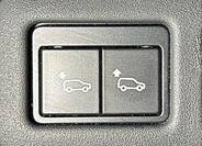 Land Rover Range Rover Velar 29