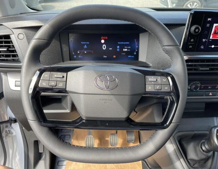 Toyota ProAce Verso 17