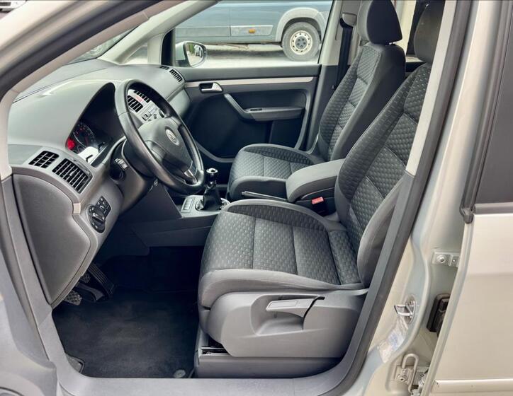 Volkswagen Touran 10
