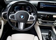 BMW Řada 5 12