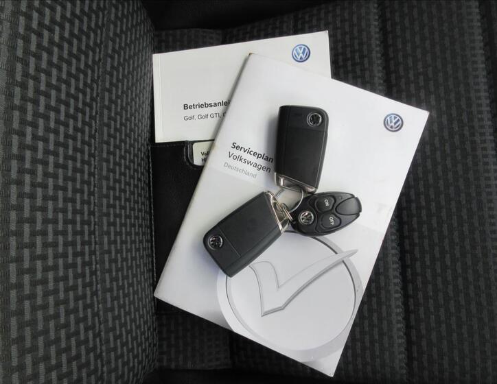 Volkswagen Golf 18