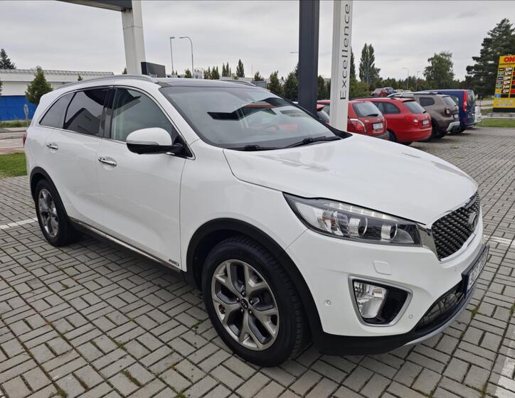 KIA Sorento 8