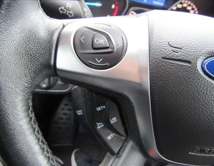 Ford Kuga 23