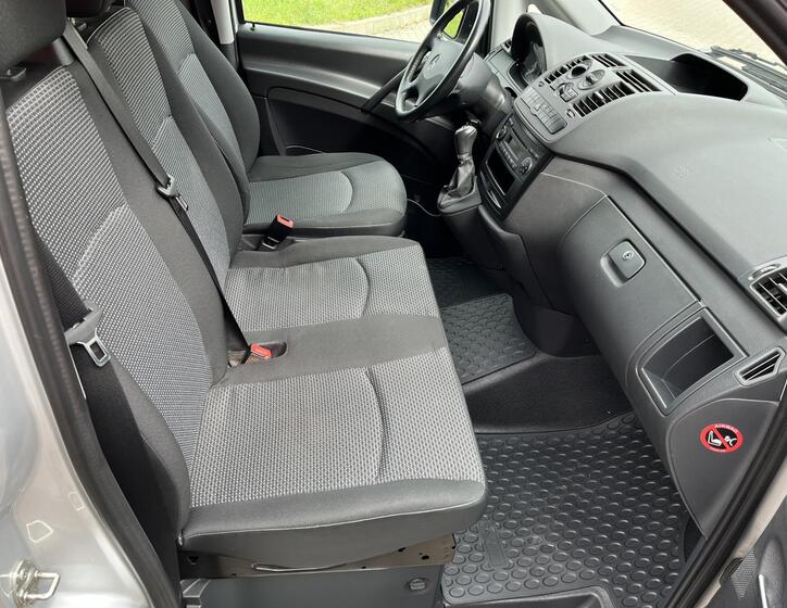 Mercedes-Benz Vito 12