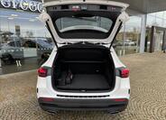 Mercedes-Benz GLA 27