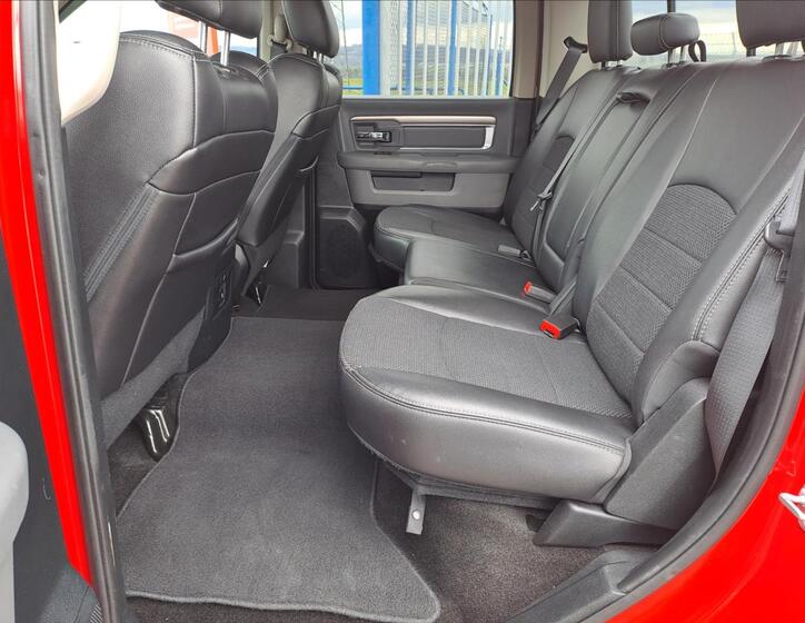 Dodge RAM 1500 6