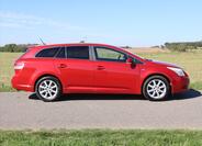 Toyota Avensis 8