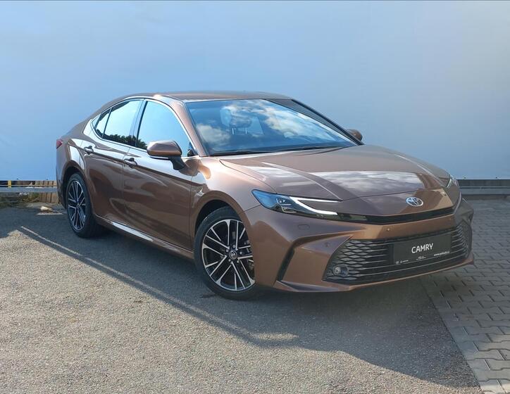 Toyota Camry 1