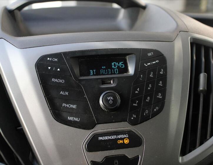 Ford Transit 8