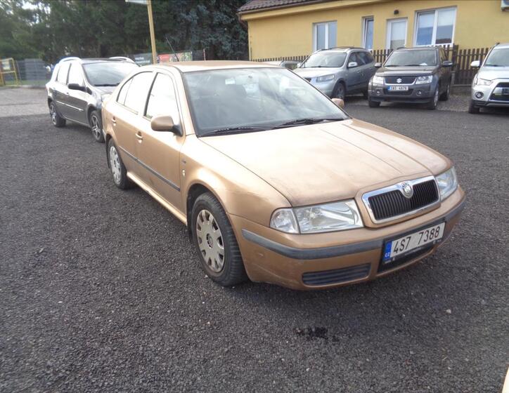 Škoda Octavia 1