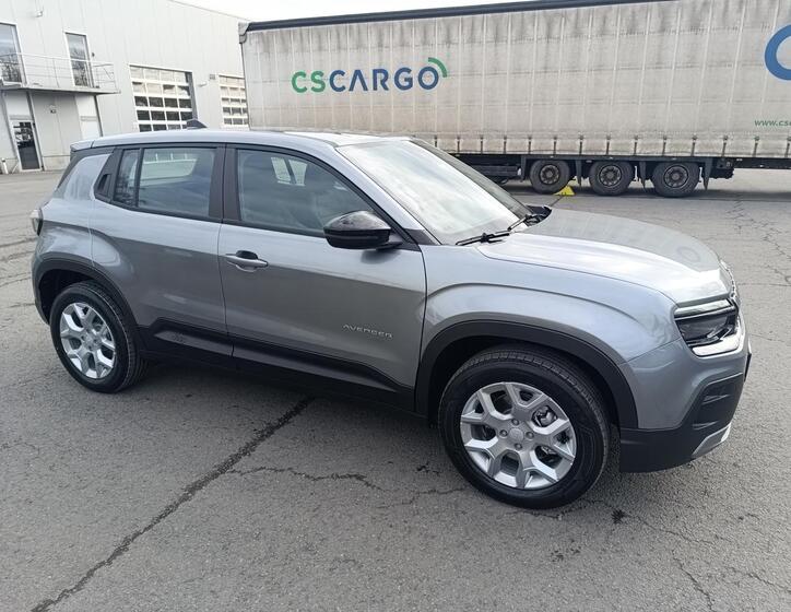 Jeep Avenger 5