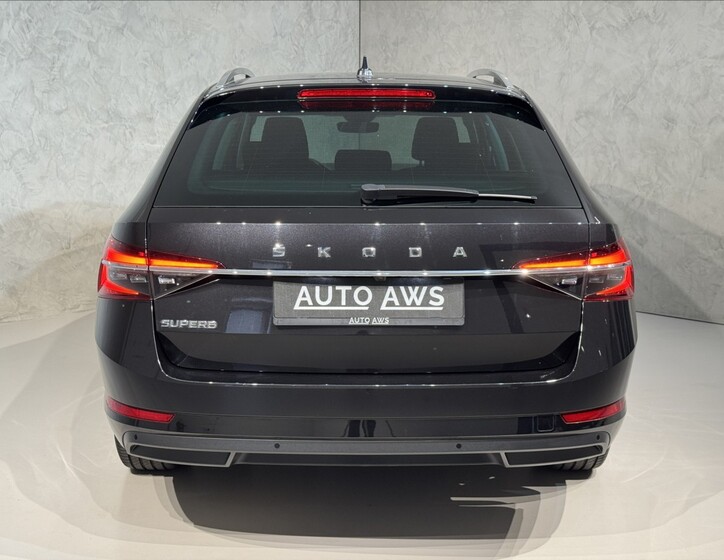 Škoda Superb 8