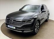 Volkswagen Touareg 1