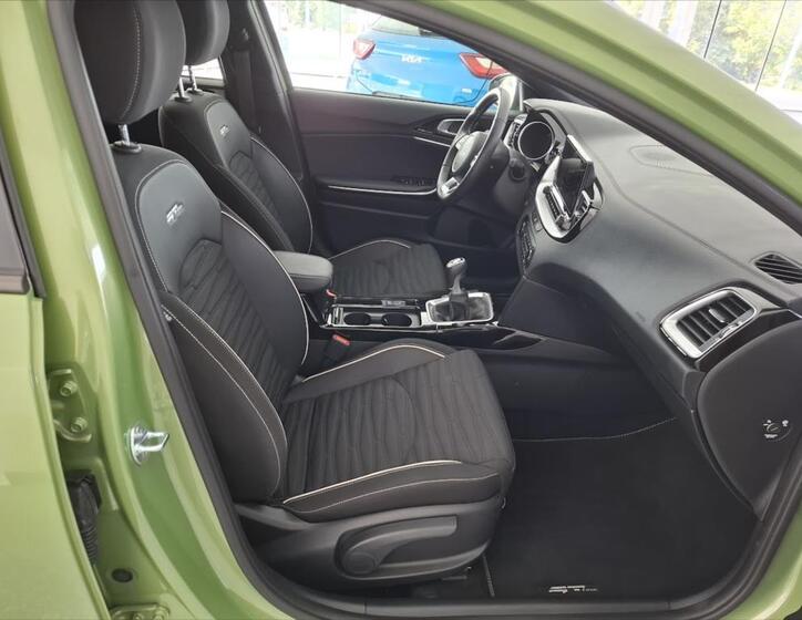 KIA XCeed 7