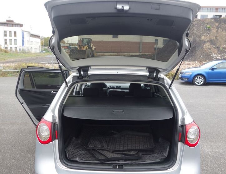 Volkswagen Passat 25