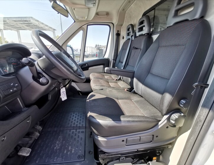Peugeot Boxer 5