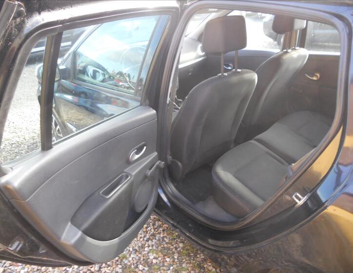 Renault Clio 15