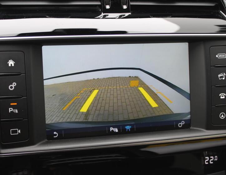 Jaguar XE 18