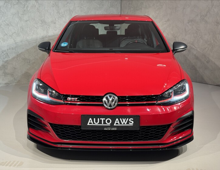 Volkswagen Golf 2