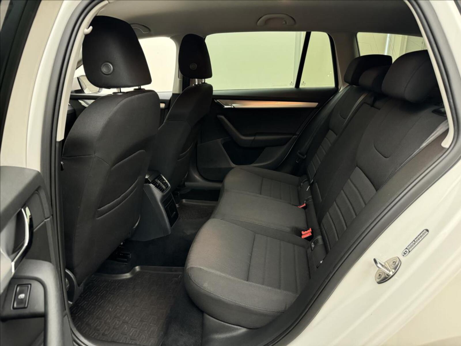 Škoda Octavia 28