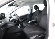 Peugeot 208 13