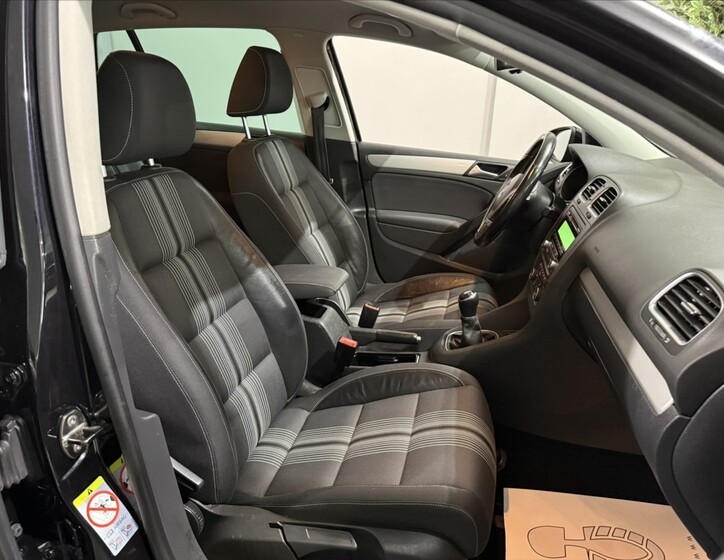 Volkswagen Golf 22