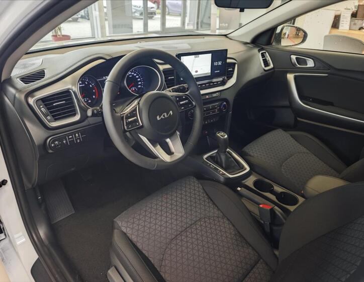 KIA Ceed 10