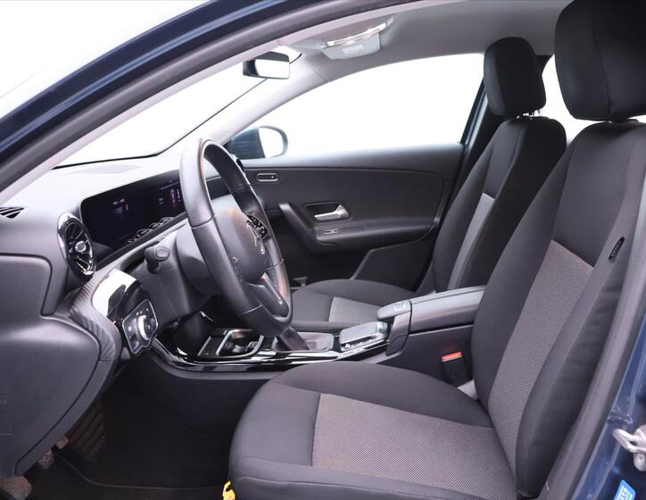 Mercedes-Benz Třídy A 12