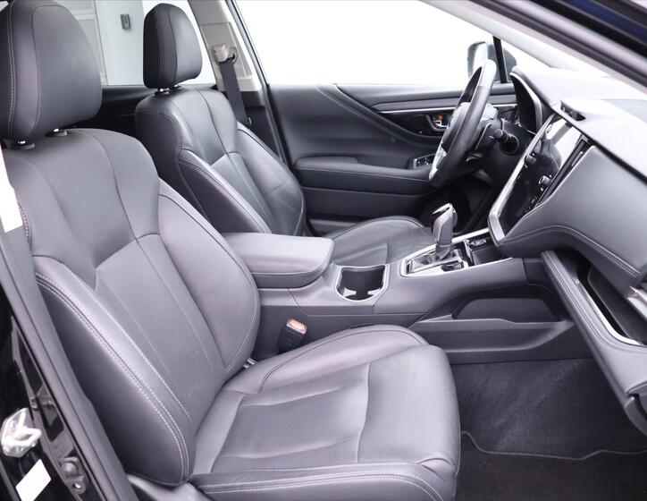 Subaru Outback 12