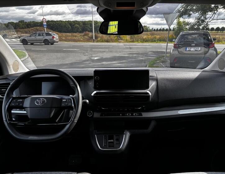 Toyota ProAce Verso 12