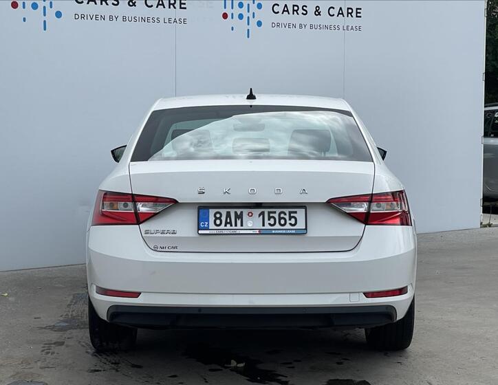 Škoda Superb 23